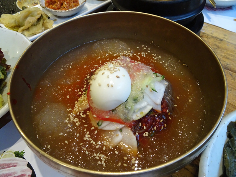 ネンミョン（冷麺）