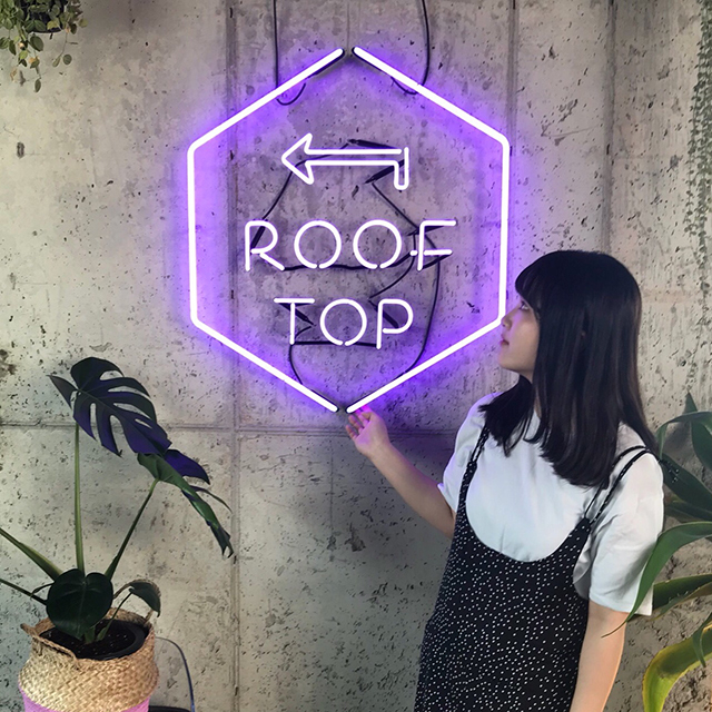 Cafe rooftop